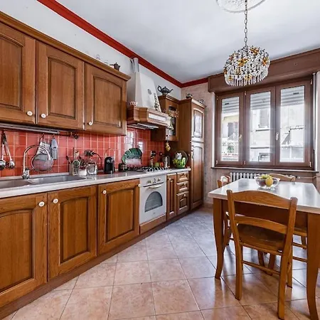 Appartamento Con Ampia Terrazza - 10 Minuti Da Torino Moncalieri Exterior photo